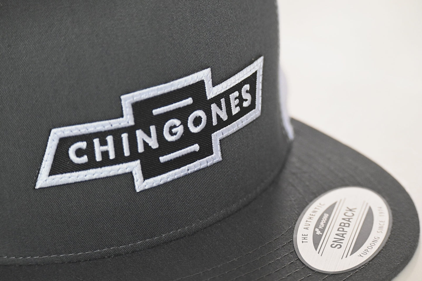 Chingones Patch Trucker (Gray & White)