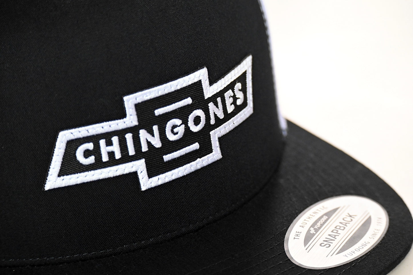 Chingones Patch Trucker (Black & White)